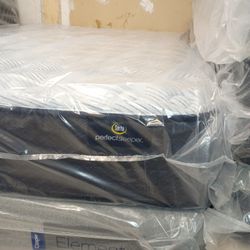 💤💤💤 $399 Queen Serta Perfectsleeper 12 Inch Height Medium Plush Mattress Available $399 💤💤💤