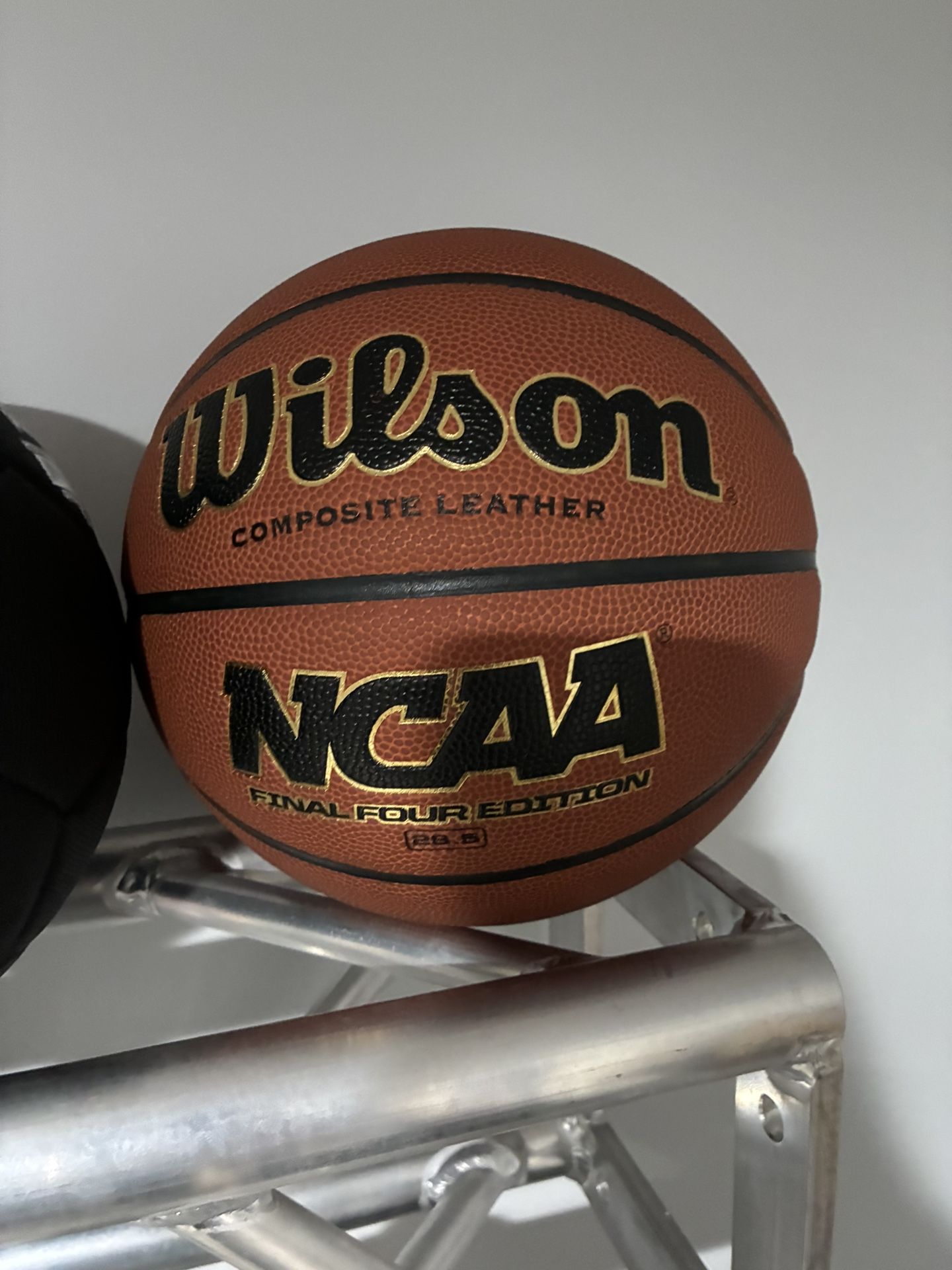 Wilson NCAA Final Four Edition Basketball Size 5 