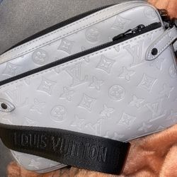 LV LOUIE BAG Men/Women 