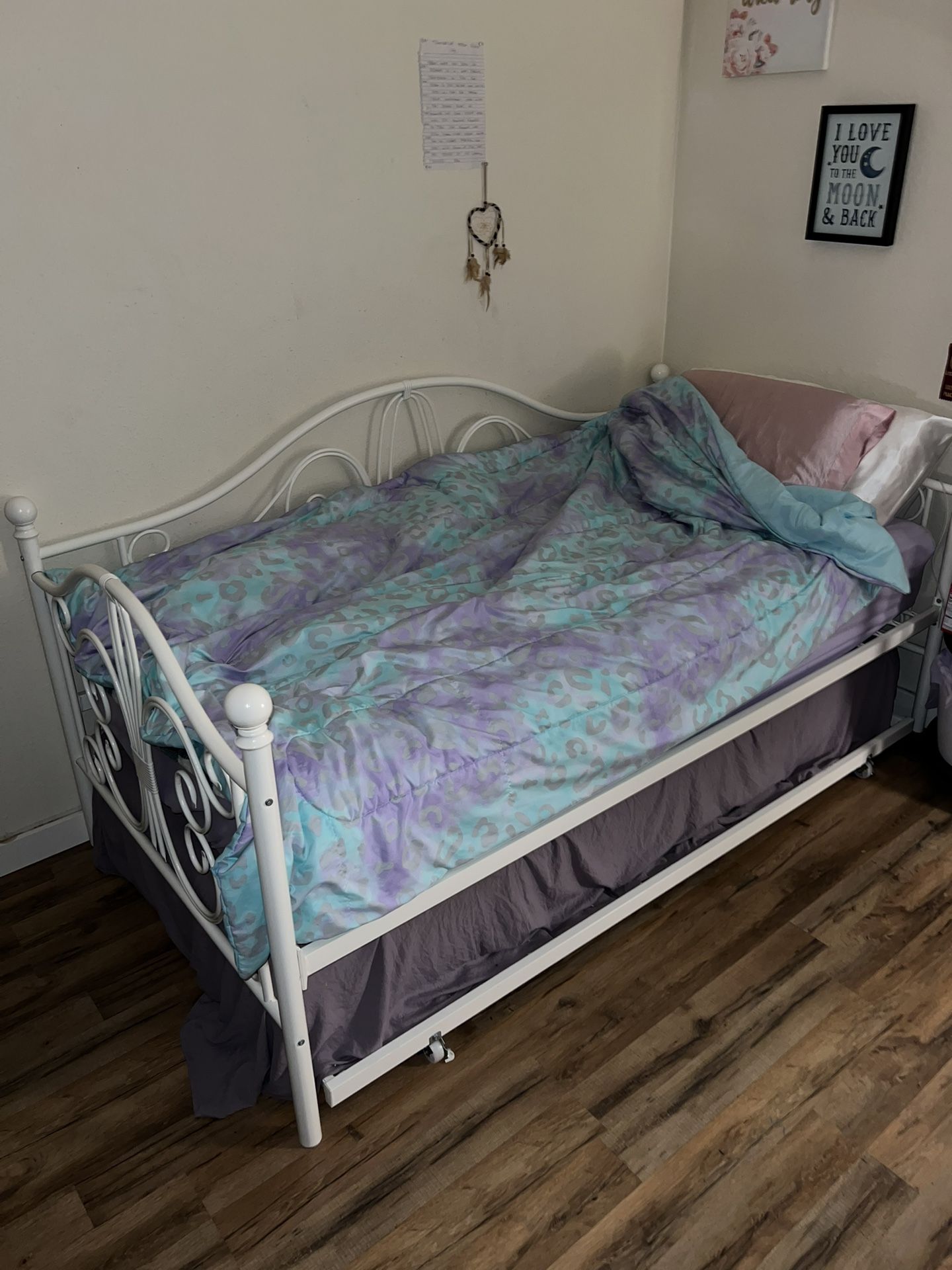 Twin Bed