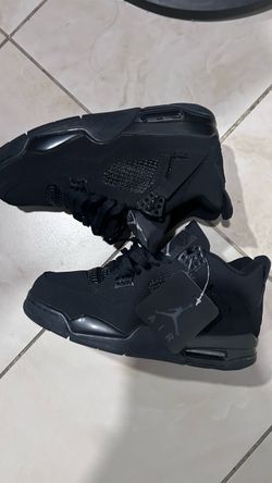 Black cat 4s