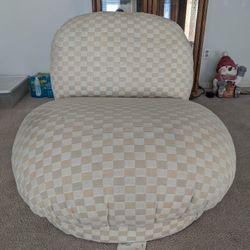 Free Checkered pacha Chair