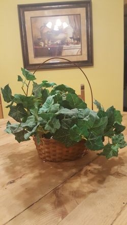 Decorative artificial plant