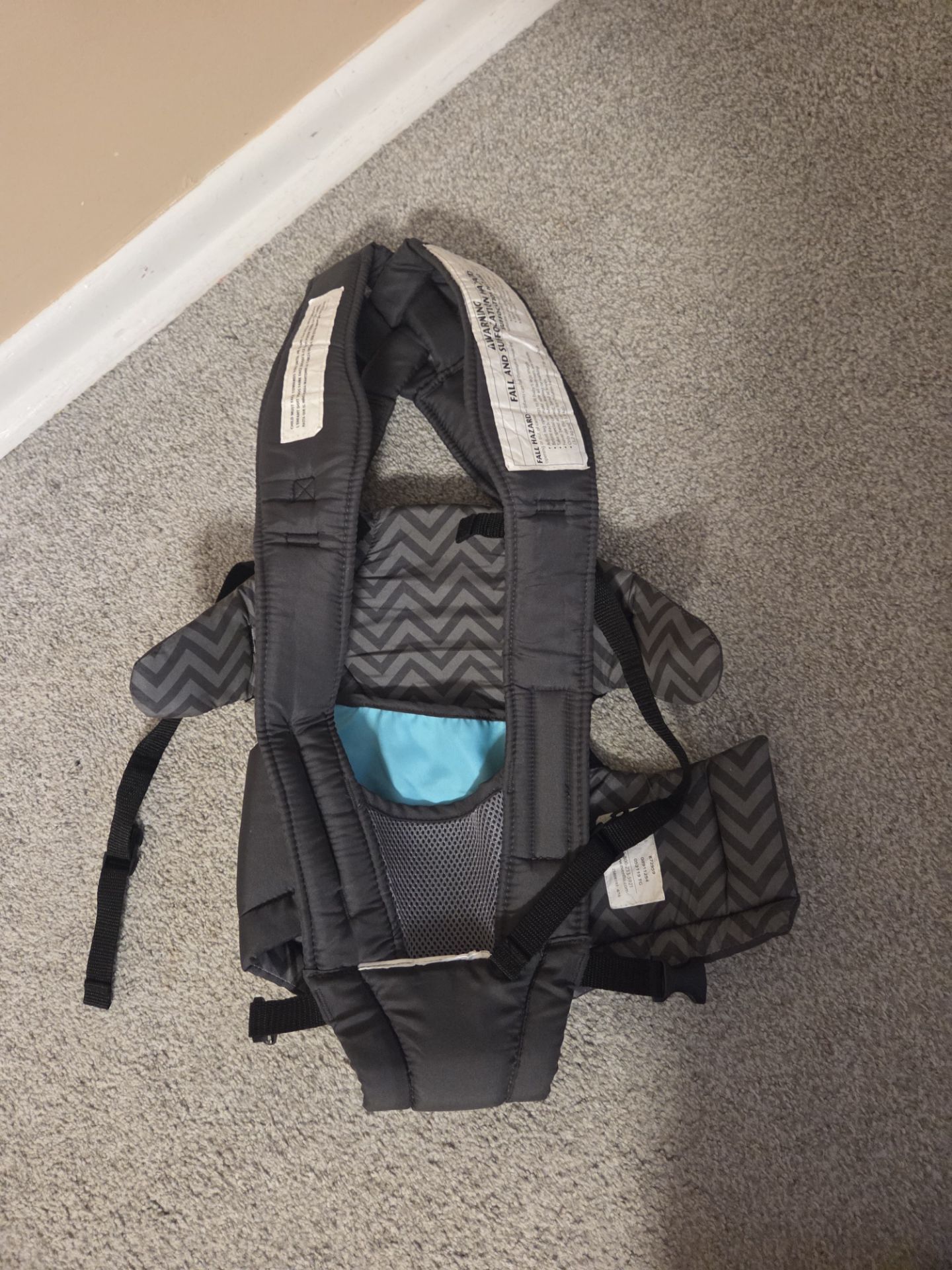 Evenflo Active Soft Baby Carrier – Grey Chevron (2-Way)