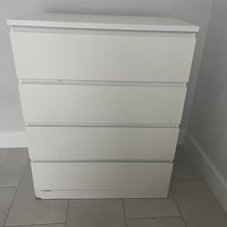 White 4 Drawer Dresser 