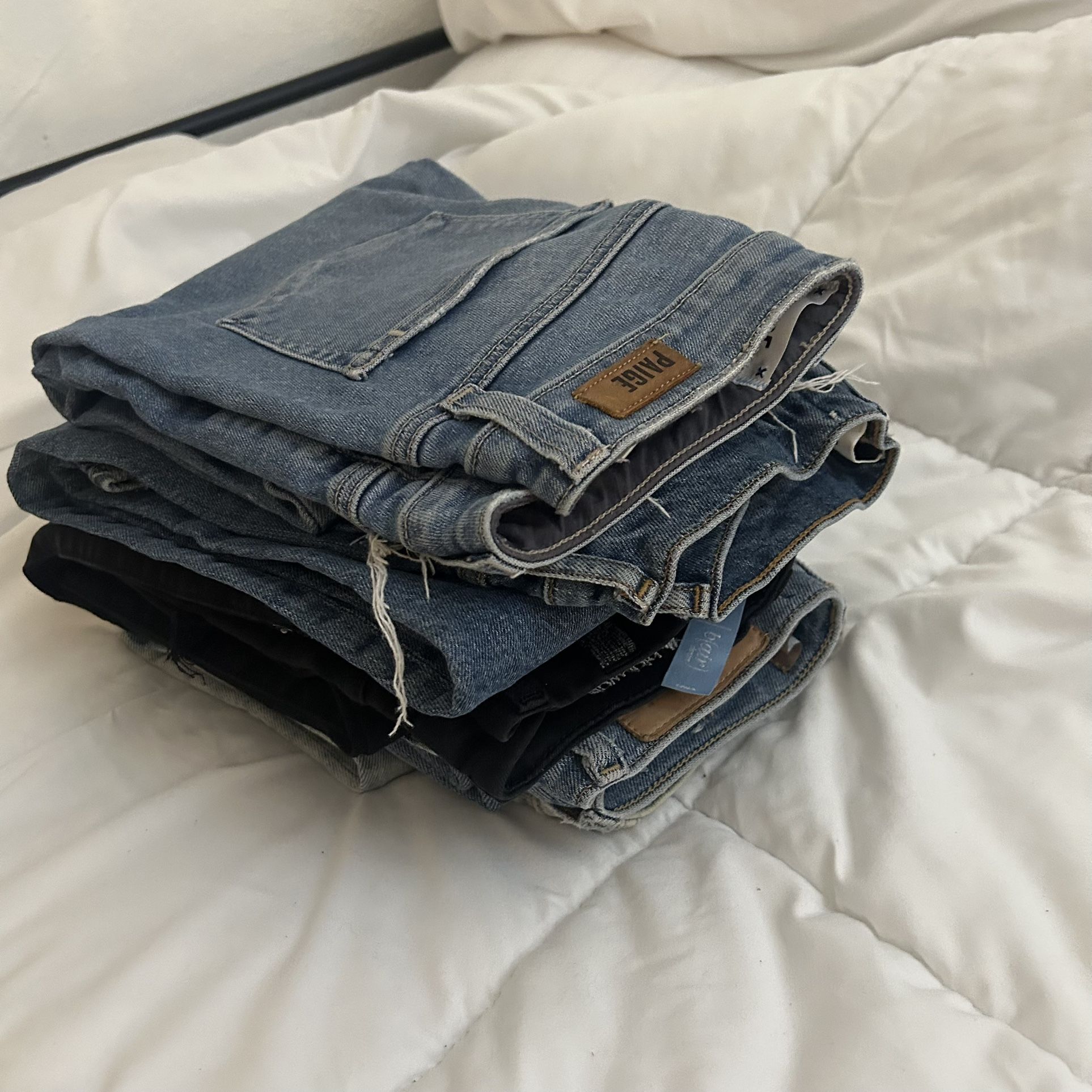 10 pairs of jeans size 23
