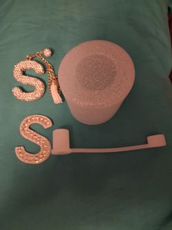 Bottle accessories