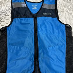 AMAZON M/L VEST
