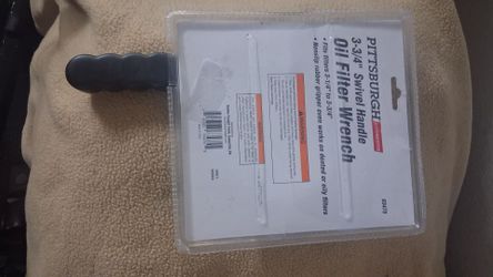 Oil filter wrench