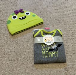 Halloween Long Sleeve Onesie: Batty About mommy