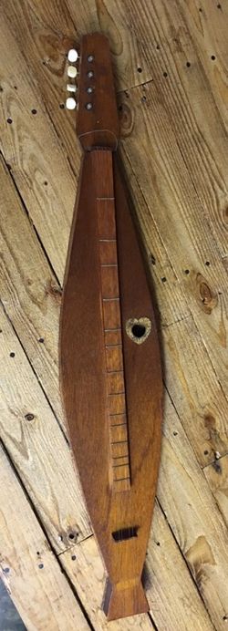 Hand-made mountain dulcimer