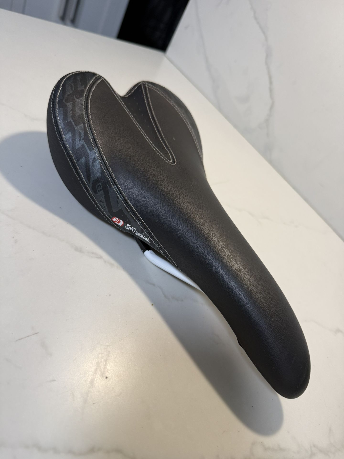 MTB Seat Saddle Bike Bicycle BMX Klunker Beach Cruiser Road Gravel Rails Black