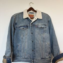 Levi’s Sherpa Trucker Jacket 