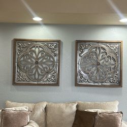 2 Decorative Wall Art – Metal & Wood Accent Piece