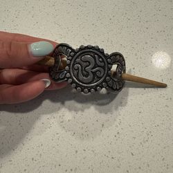 OM hair pin