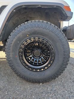 17x9 Mojave Lock Off-road Rines Y Llantas 35/1250/17 Atturo XT