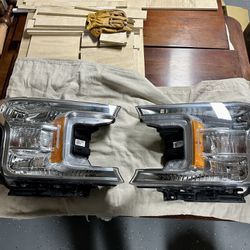 OEM Ford F150 18-20 Headlights Excellent Condition