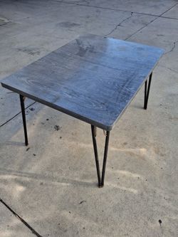 Antique Style Table With Leaf $75