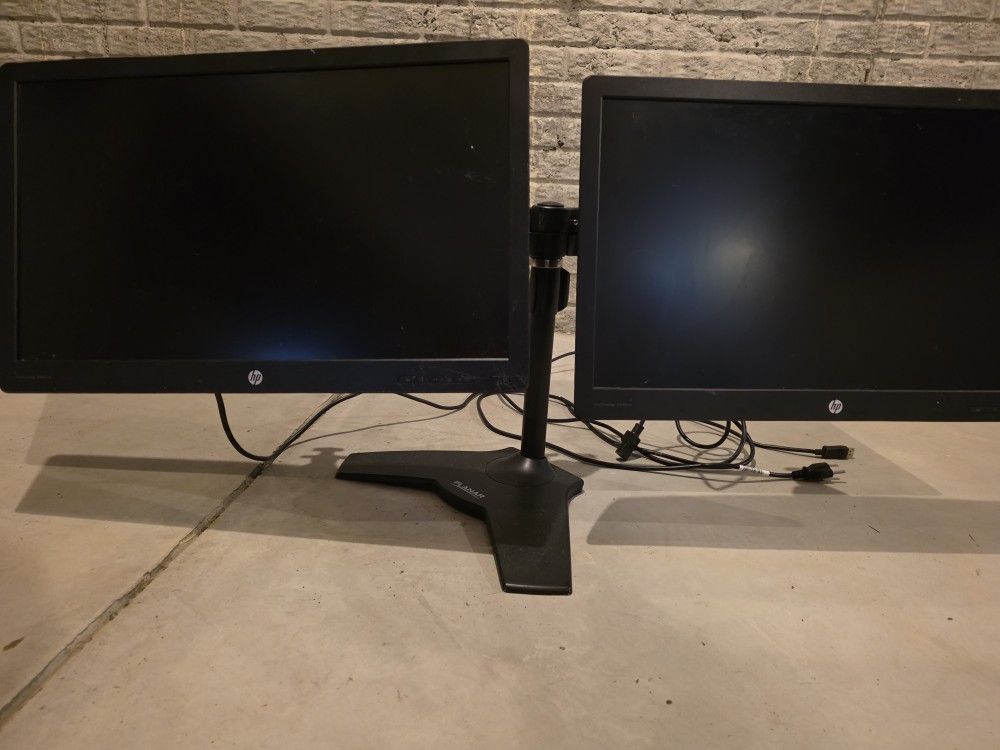 Dual Monitors. One Is Cracked. 