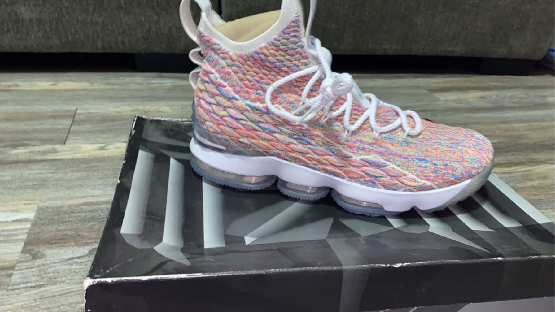 Nike Lebron 15
