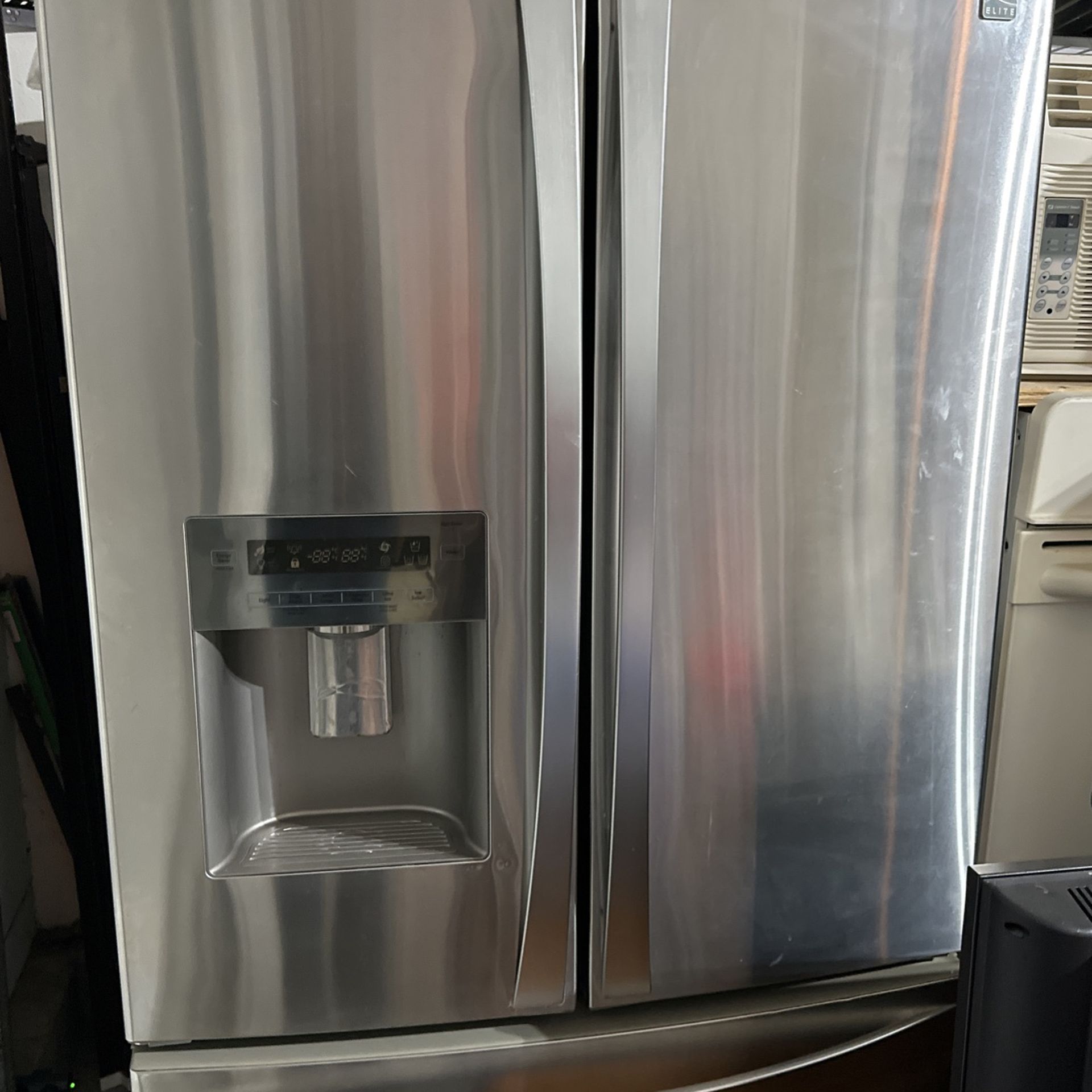 Kenmore Elite Refrigerator- 36” French Door For Part Only ($130)
