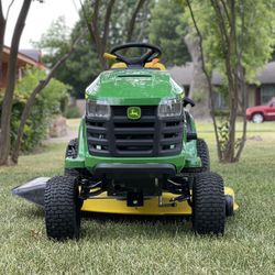 S100 42 in. 17.5 HP Gas Hydrostatic Riding Lawn Tractor