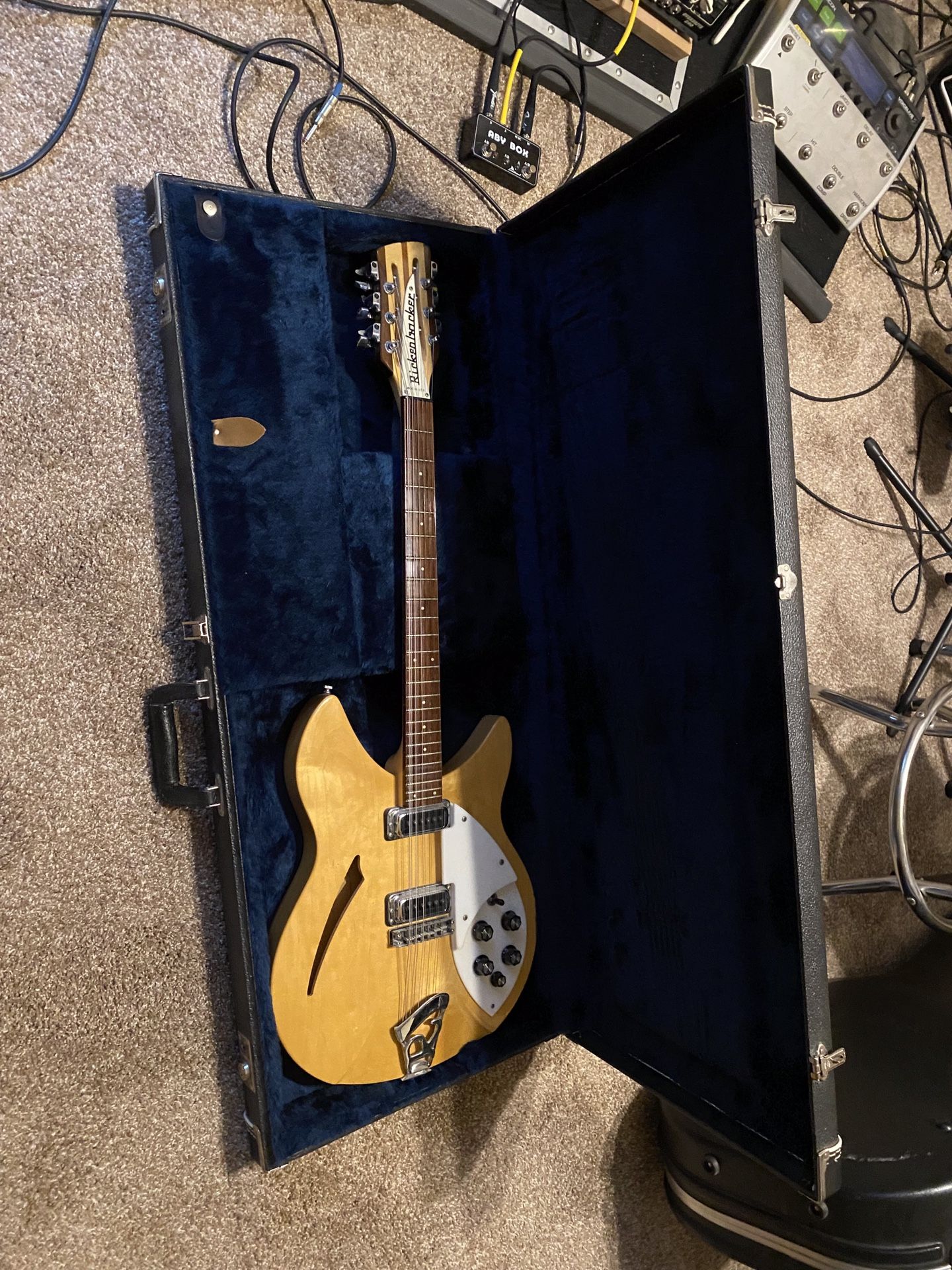 1992 330/12 Rickenbacker Guitar With Case