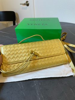 Luxury bag for women with strap