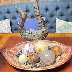 Bowl, Balls, Bird