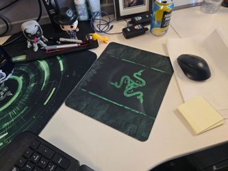 Razor gaming mouse pad and desk matt