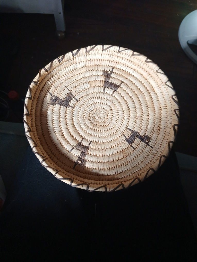 Vintage Papago Indian Coiled Deer Basket