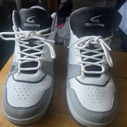 TENIS EN BUEN ESTADO SAIS 10