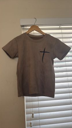 Tee never worn