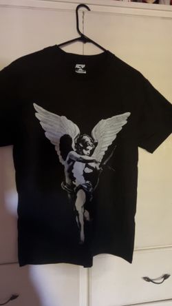 Icy graphic shirt