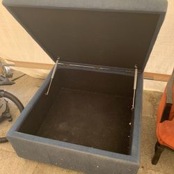 Large Square Storage Ottoman, Table