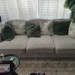 3 Seater Couch 350$