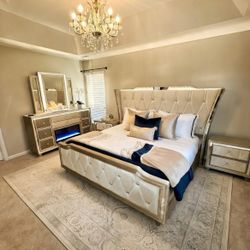 Coaster Lorient Queen Size Master Bedroom Furniture Set 🔥 Queen Size Bed, Dresser, Mirror, Nightstand Mention Jon Green to the staff to confirm this 