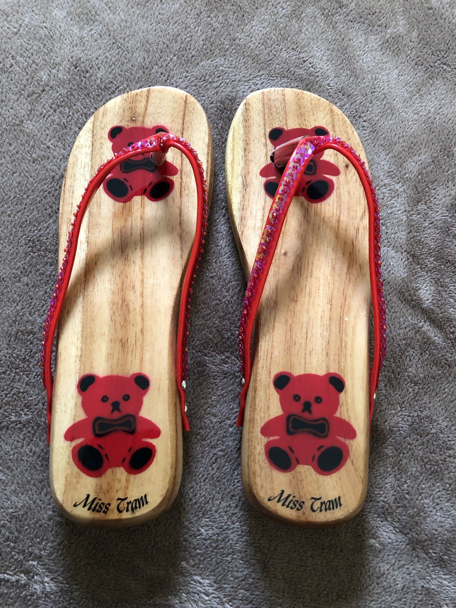 Wooden Flip-Flops Women’s Size 7
