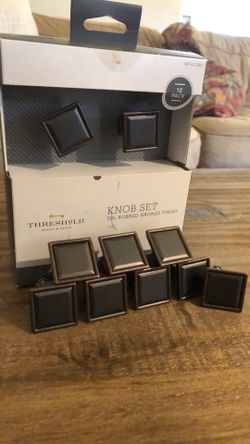 THREAHOLD Knob Set Oil-Rubbed Bronze finish 10 pk
