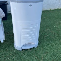 diaper bin