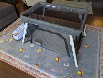 Lotus Travel Crib