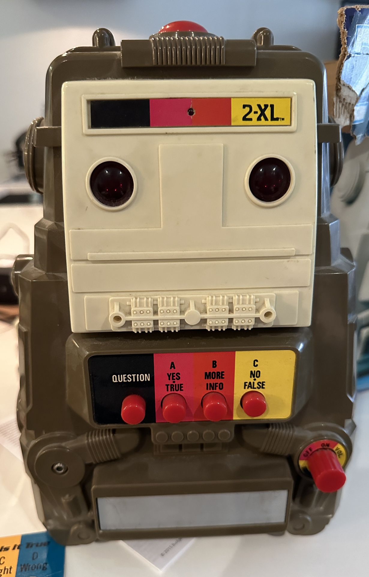 2-XL Robot Toy