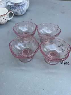 Ice cream dishes set of 4 pink glass