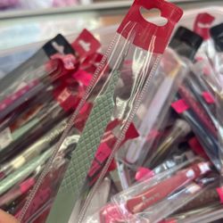 lash.tweezers 