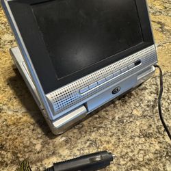 Durabrand PVS1371 Portable DVD/ CD Player WITH POWER CABLE