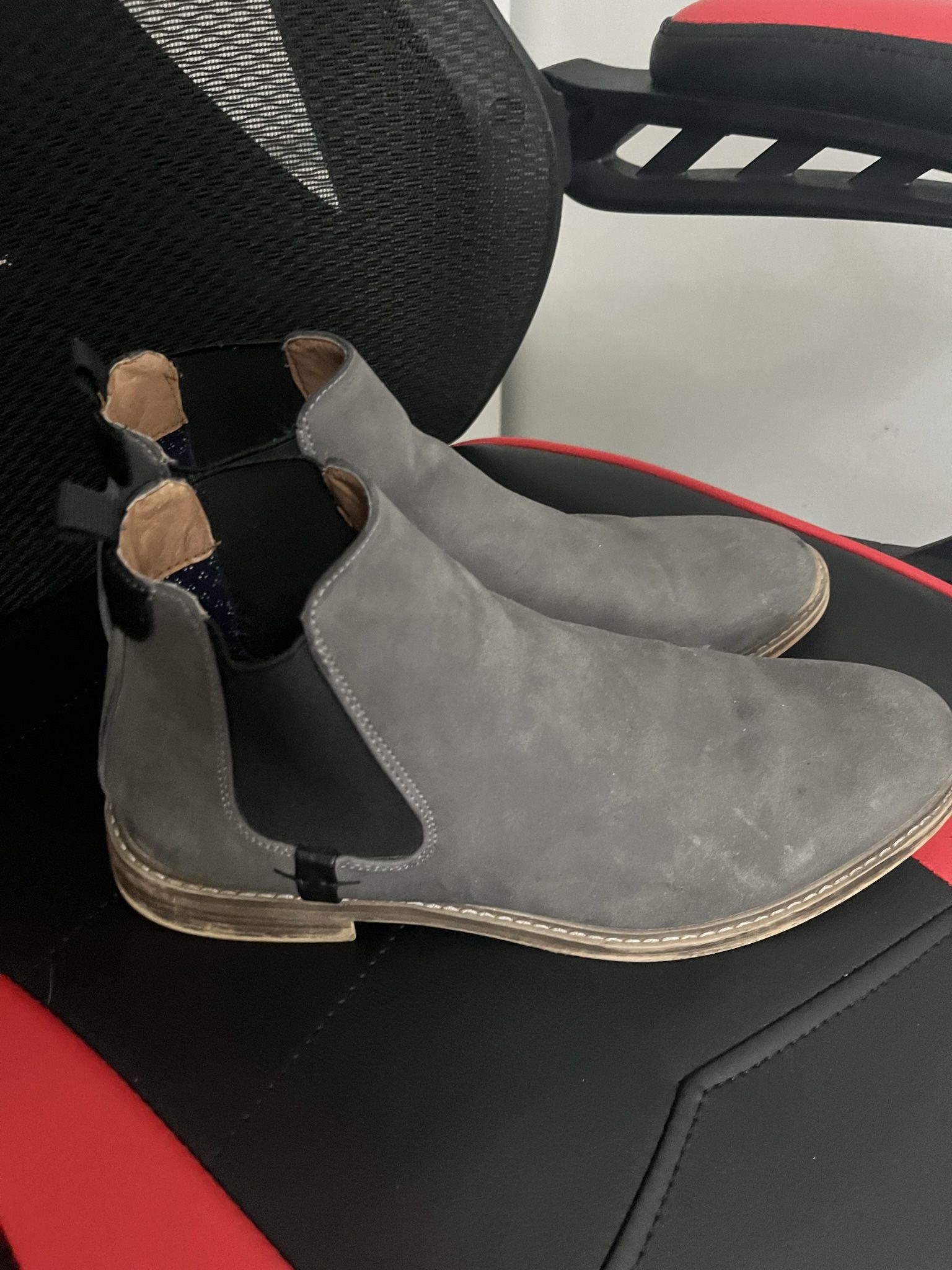 Steve Madden Chelsea Boots Size 11