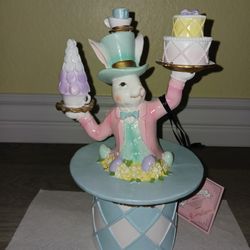 ALICE WONDERLAND DISNEY WHITE RABBIT BUNNY STATUE FIGURE FIGURINE EASTER TOPHAT MAD HATTER TEA CUP
