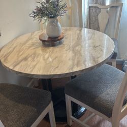 Dining Table 4 Chairs 