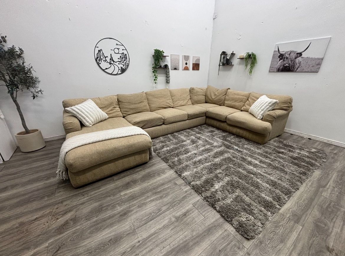 Sectional Couch - Free Delivery