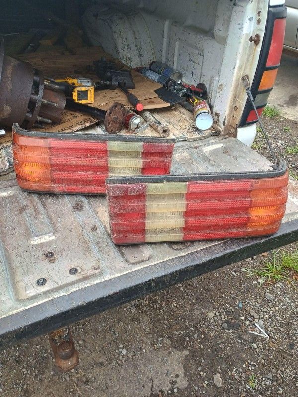 1985 Mercedes 500 Parts